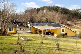 Fritidshus på Gribvej 15, Esby, 8420 Knebel