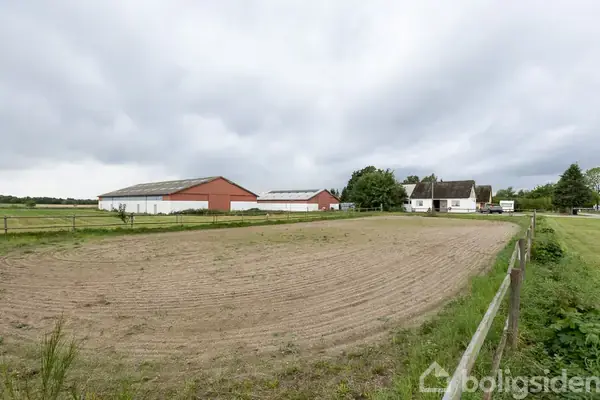 Landejendom på Græsmarkvej 24, 4632 Bjæverskov