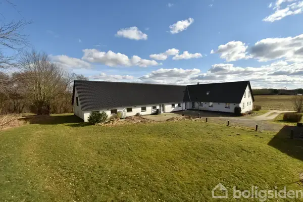 Landejendom på Tofthøj Møllevej 48, 7321 Gadbjerg
