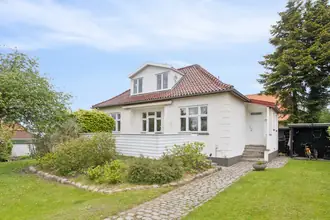 Villa på Alrunevej 24, 2900 Hellerup