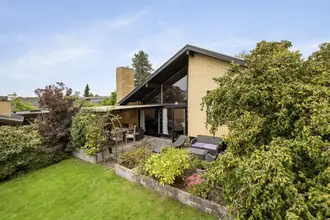 Villa på Lærketoften 21, Hareskov, 3500 Værløse