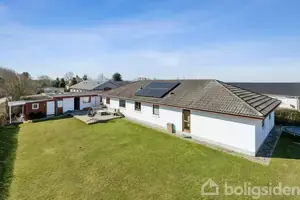 Villa på Elmevej 15, 8653 Them