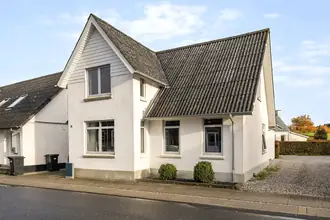 Villa på Torvegade 25, 7323 Give