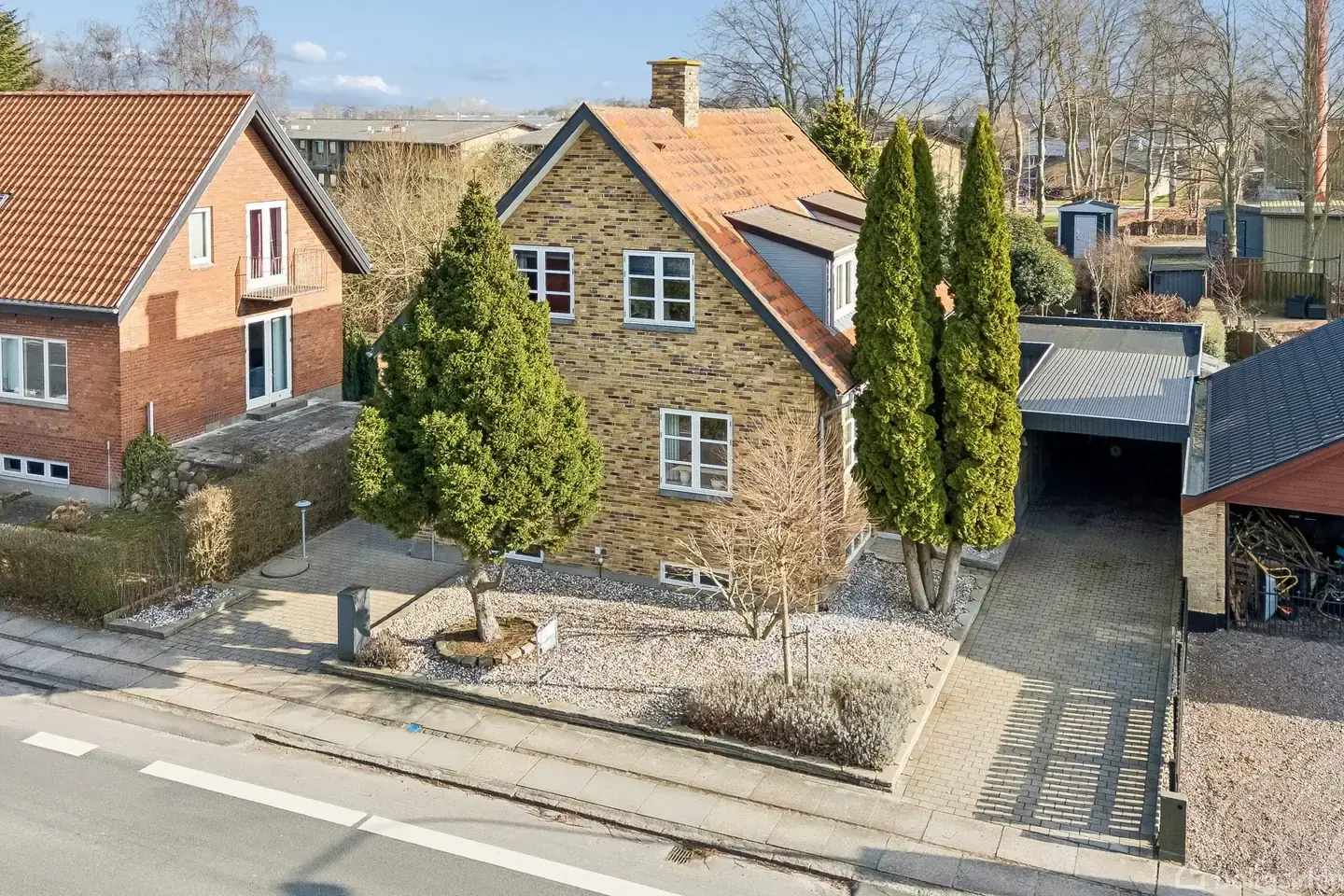 Skøn murermestervilla med masser af værelser