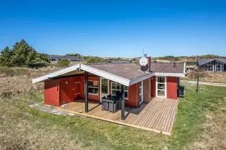 Fritidshus på Fyrrenålevej 2, Henne Strand, 6854 Henne