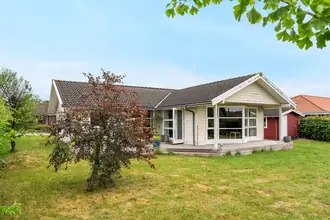 Villa på Elmevej 8, Kundby, 4520 Svinninge