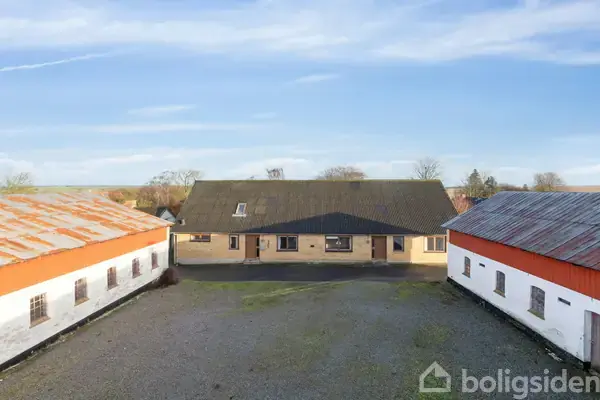 Landejendom på Nyrupvej 37, 9240 Nibe