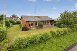 Villa på Dybbøløstenvej 4, Dybbøl, 6400 Sønderborg