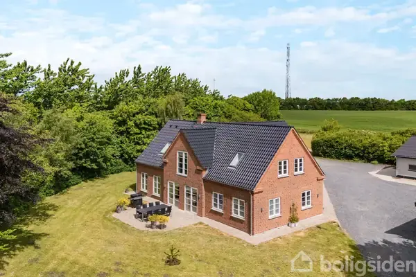 Landejendom på Brejningvej 25, 6971 Spjald