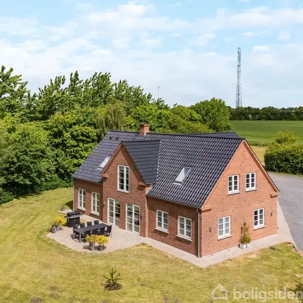 Landejendom på Brejningvej 25, 6971 Spjald