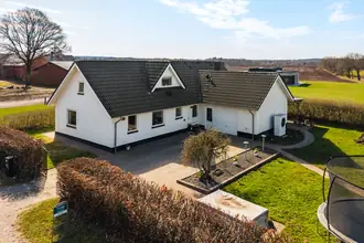 Villa på Brogårdvej 9, 7330 Brande