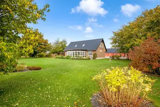 Landejendom på Kirkesvinget 26, Kølkær, 7400 Herning