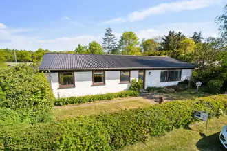 Villa på Elmevej 8, Byrum, 9940 Læsø