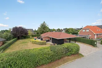 Villa på Bjørnholt 162, 8520 Lystrup