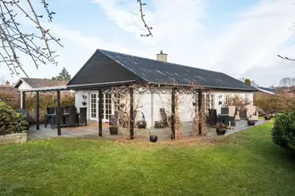 Villa på Dådyrvænget 207, Ullerød, 2980 Kokkedal