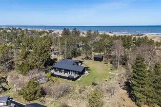 Fritidshus på Rugholm 25, 9970 Strandby