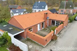 Villa på Tværgade 4, 8990 Fårup