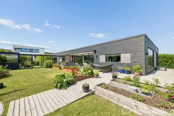 Villa på Ladegårdsparken 37, 8410 Rønde