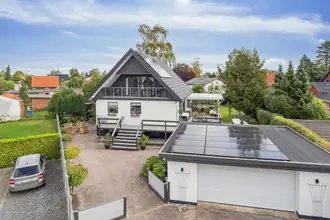Villa på Vårgyvelvej 26, 2690 Karlslunde