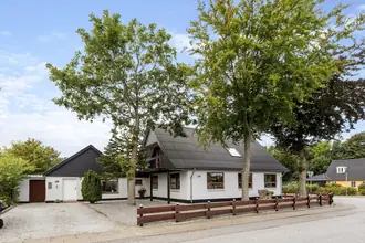 Villa på Allingdamvej 2A+B, 9850