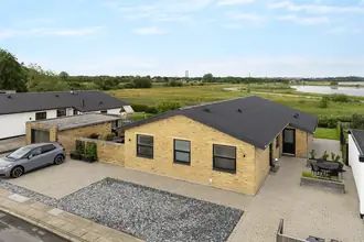 Villa på Kærvænget 32, Dommerby, 7800 Skive