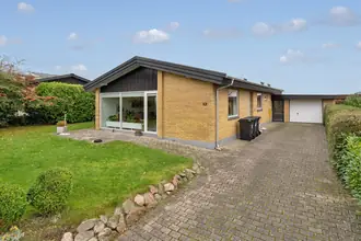 Villa på Nørreløkke 12, Dybbøl, 6400 Sønderborg