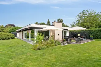 Villa på Krogholmgårdsvej 83B, Trørød, 2950 Vedbæk