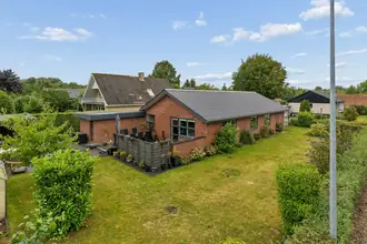 Villa på Tjørnevej 1, Hundstrup, 5762 Vester Skerninge
