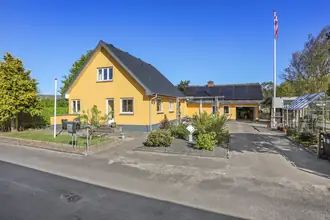 Villa på Løgstørvej 40, Strandby, 9640 Farsø