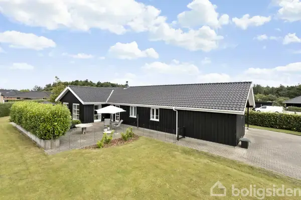 Villa på Fælledvej 49, 9480 Løkken