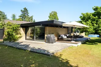 Villa på Jernbane Alle 100, 3060 Espergærde