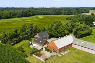 Landejendom på Krarupvej 4, 5771 Stenstrup