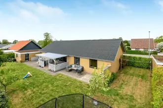 Villa på Kollundvej 38, Lind, 7400 Herning