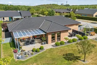 Villa på Knudmoseparken 47, Lind, 7400 Herning
