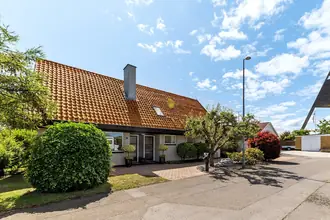 Villa på Dyrlæge Jürgensensgade 1, Svaneke, 3740 Svaneke