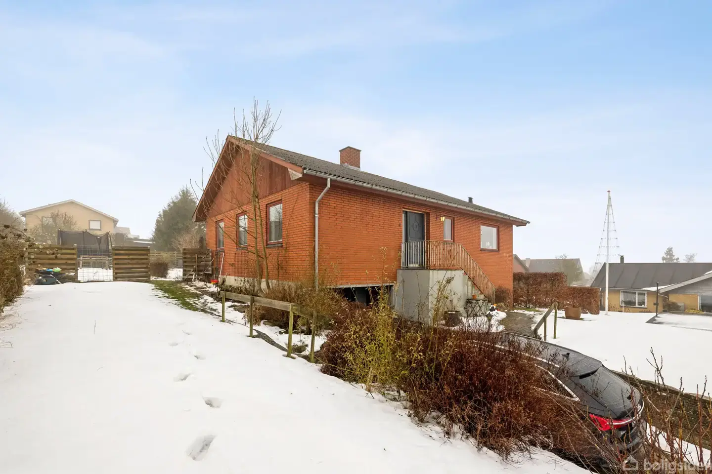 Højtbeliggende villa på 262 etagemeter med flot udsigt