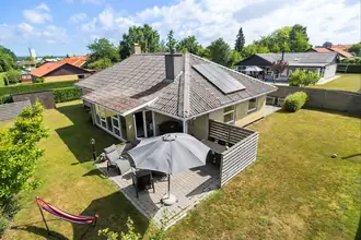 Villa på Syrenvej 7, Aakirkeby, 3720 Aakirkeby