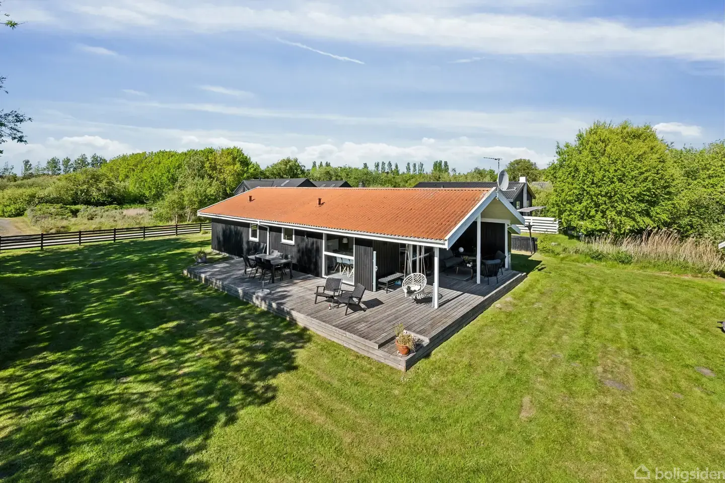 Idyllisk fritidshus tæt på strand og natur