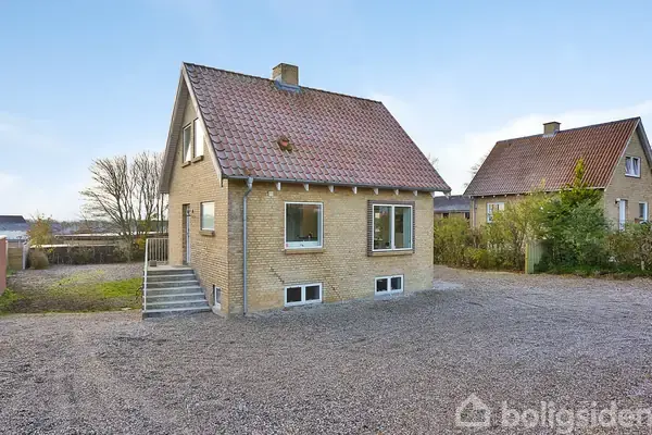 Villa på Hovedvejen 53, 8361 Hasselager