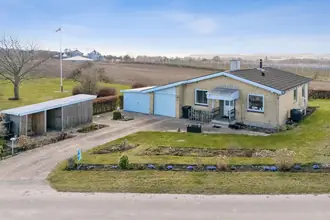 Villa på Grave Banke 8, Strandby Mk, 5683 Haarby