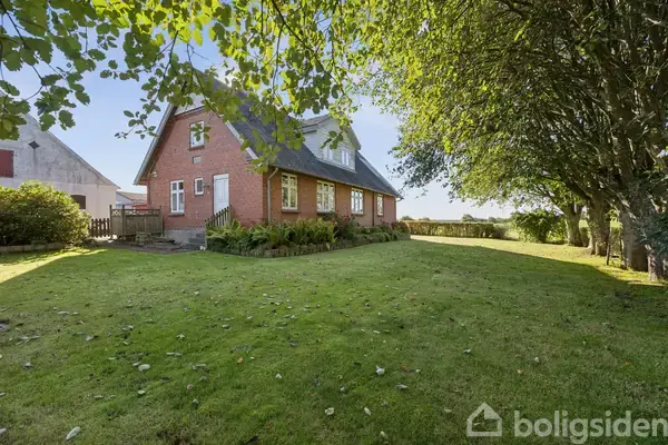 Landejendom på Storhedevejen 24, 8850 Bjerringbro