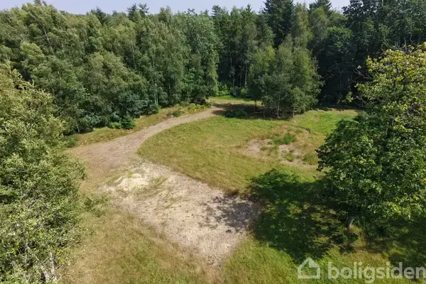 Helårsgrund på Skovkrogen 8, 7323 Give