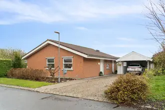 Villa på Græshoppevænget 10, Hjallese, 5260 Odense S