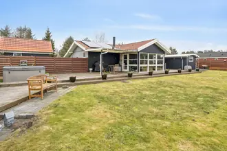 Fritidshus på Helbrechtskær 23, Kongelunden, 9370 Hals