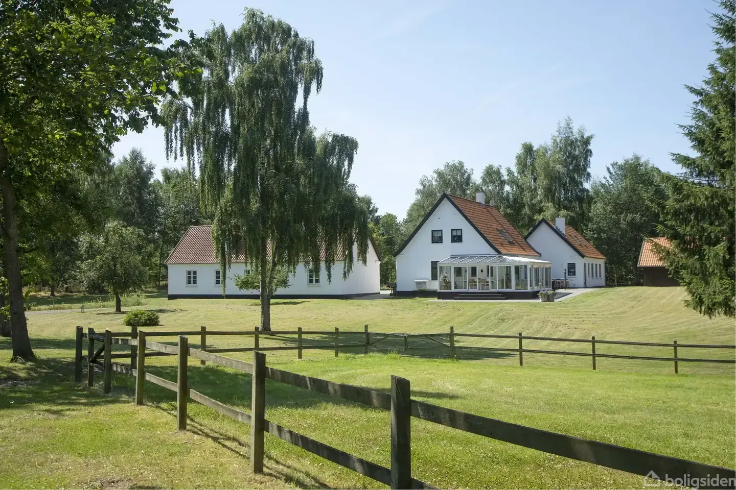 Haus, 277 m², Grundstück 75155 m²