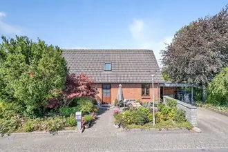 Villa på Ørnelunden 1B, 8520 Lystrup