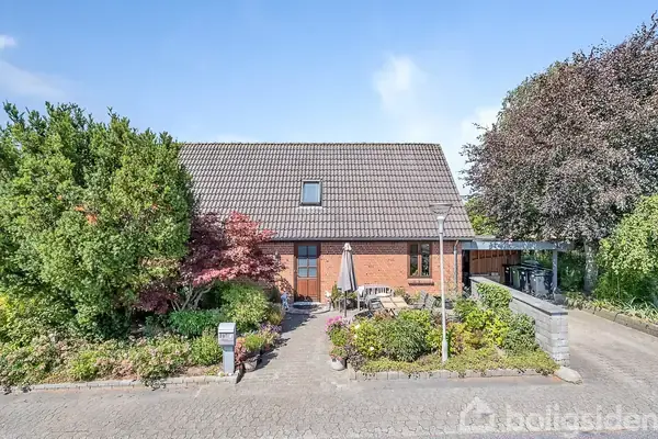 Villa på Ørnelunden 1B, 8520 Lystrup