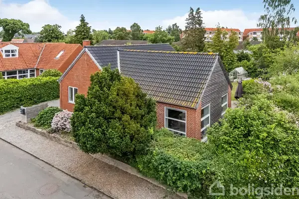 Villa på Vennerslundvej 2, 4800 Nykøbing F