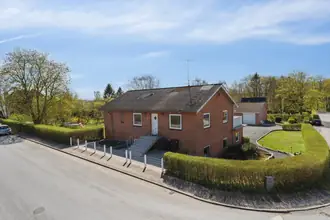 Villa på Jernbanegade 4, 8990 Fårup