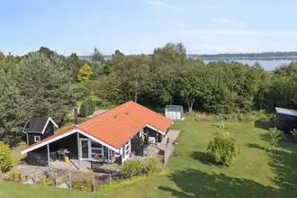Fritidshus på Svanevej 72, Strandet, 7840 Højslev